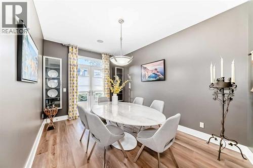 2810 25A Street Sw, Calgary, AB - Indoor Photo Showing Dining Room