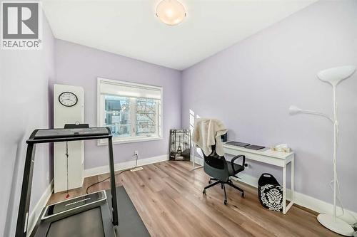 2810 25A Street Sw, Calgary, AB - Indoor Photo Showing Office