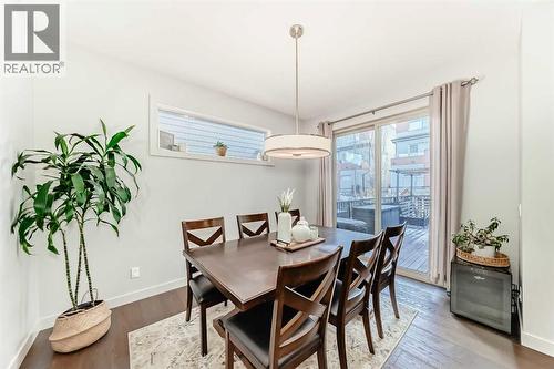 743 Shawnee Drive Sw, Calgary, AB - Indoor Photo Showing Dining Room
