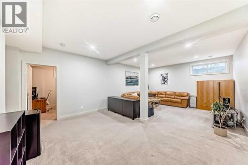 743 Shawnee Drive Sw, Calgary, AB - Indoor Photo Showing Other Room