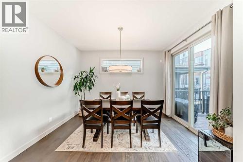 743 Shawnee Drive Sw, Calgary, AB - Indoor Photo Showing Dining Room