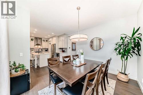 743 Shawnee Drive Sw, Calgary, AB - Indoor Photo Showing Dining Room