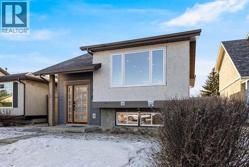 352 Abinger Crescent Ne, Calgary, AB - Outdoor