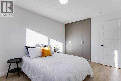 352 Abinger Crescent Ne, Calgary, AB - Indoor Photo Showing Bedroom