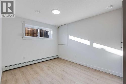 352 Abinger Crescent Ne, Calgary, AB - Indoor Photo Showing Other Room