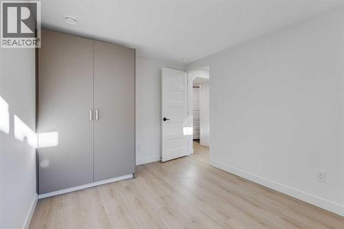 352 Abinger Crescent Ne, Calgary, AB - Indoor Photo Showing Other Room