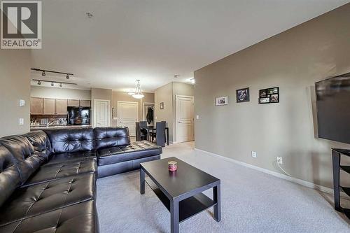 242, 52 Cranfield Link Se, Calgary, AB - Indoor Photo Showing Living Room
