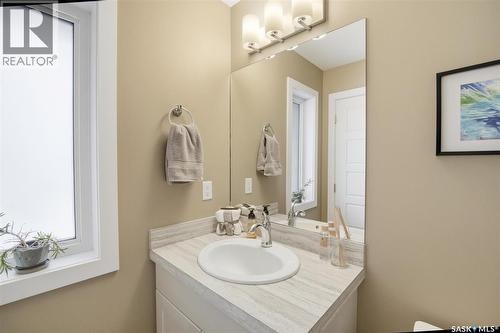 1025 Kolynchuk Crescent, Saskatoon, SK - Indoor Photo Showing Bathroom