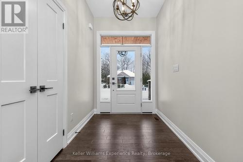 62 Rue Vanier, Tiny, ON - Indoor Photo Showing Other Room