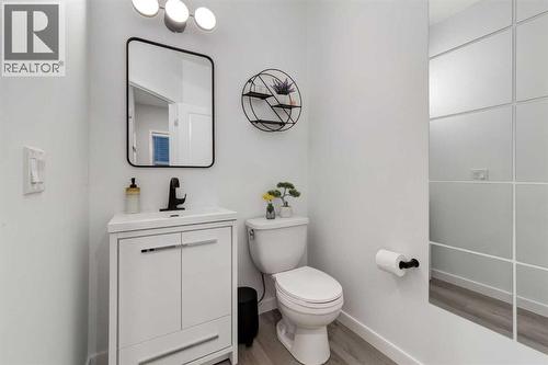 110 Sage Bank Grove Nw, Calgary, AB - Indoor Photo Showing Bathroom