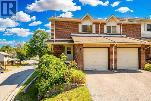 16 - 595 GIBNEY CRESCENT  Newmarket, ON L3X 1Y3