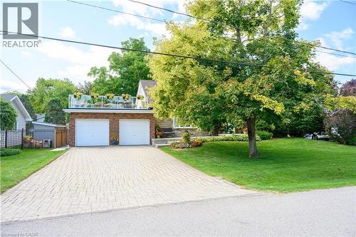 912 Boothman Avenue, Burlington, ON - Outdoor