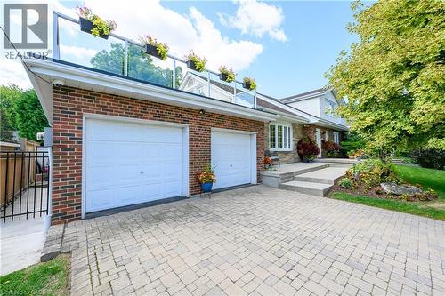 912 Boothman Avenue, Burlington, ON - Outdoor