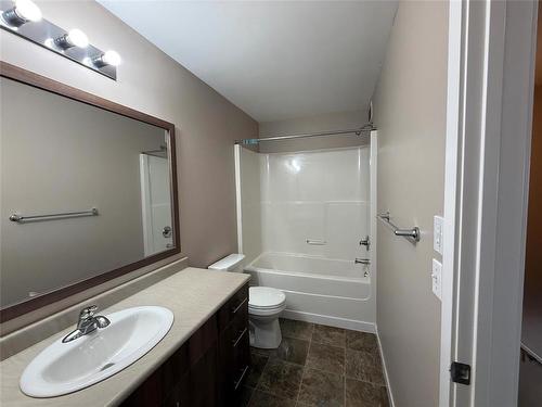 404 25 Tim Sale Drive, Winnipeg, MB - Indoor Photo Showing Bathroom