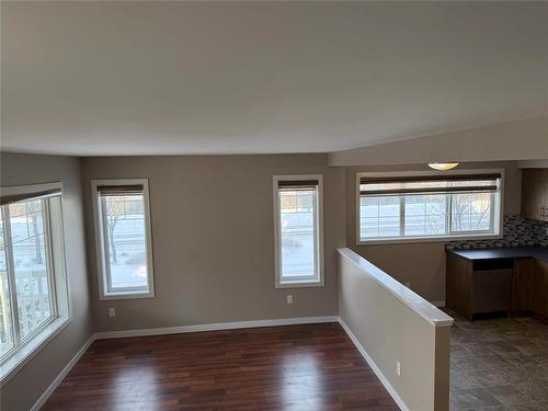 404 25 Tim Sale Drive, Winnipeg, MB - Indoor Photo Showing Other Room