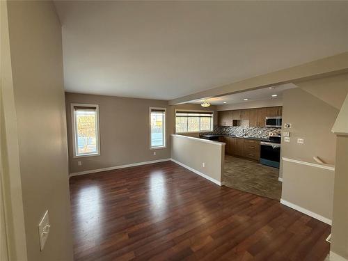 404 25 Tim Sale Drive, Winnipeg, MB - Indoor