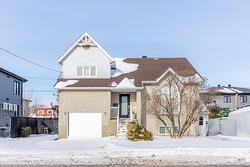 1719 Rue Soucy  Longueuil (Saint-Hubert), QC J4T 1A6