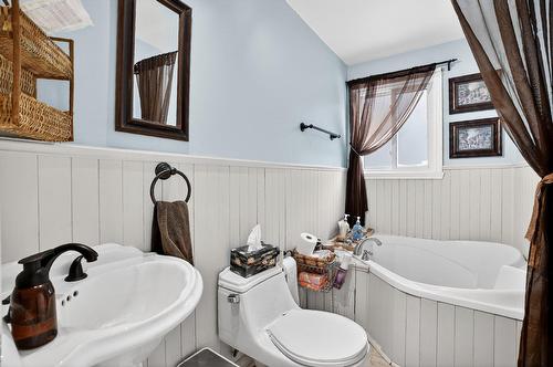 Salle de bains - 3375 Rue Masson, Saint-Placide, QC - Indoor Photo Showing Bathroom