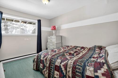 Chambre à coucher - 3375 Rue Masson, Saint-Placide, QC - Indoor Photo Showing Bedroom