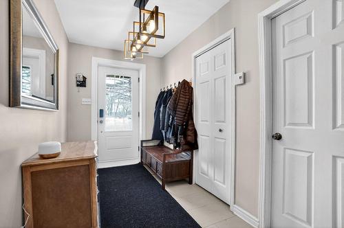 Hall d'entrée/Vestibule - 3375 Rue Masson, Saint-Placide, QC - Indoor Photo Showing Other Room