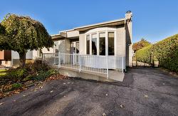 290 Rue du Grand-Coteau  Sainte-Julie, QC J3E 3H2