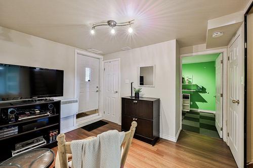 Salle familiale - 290 Rue Du Grand-Coteau, Sainte-Julie, QC 