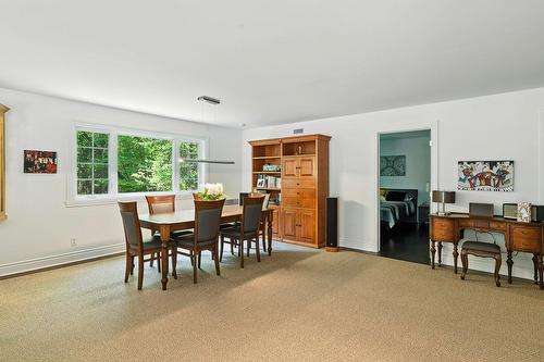 Salle à manger - 525 Rue Des Cyprès, Sainte-Adèle, QC - Indoor Photo Showing Dining Room