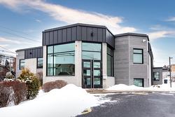 460 Rue Jacques-Cartier S.  Saint-Jean-Sur-Richelieu, QC J3B 4K8