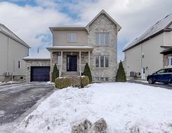 51 Rue Ravel  Saint-Jean-Sur-Richelieu, QC J3B 0C4