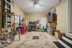 Garage - 
