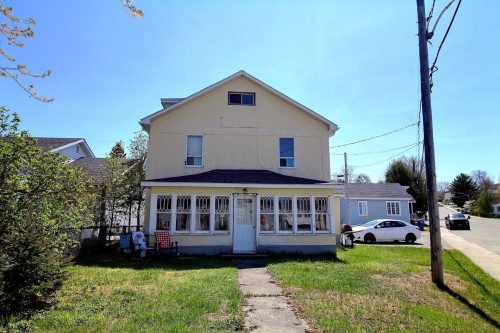 Façade - 1063  - 1070 2E Avenue, Val-D'Or, QC - Outdoor