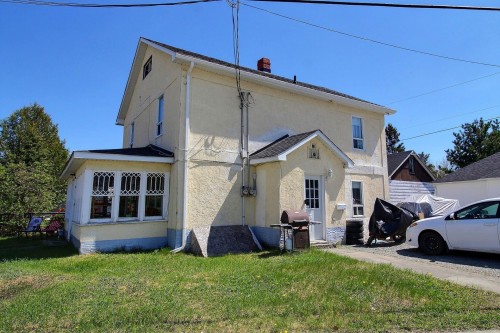 Façade - 1063  - 1070 2E Avenue, Val-D'Or, QC - Outdoor