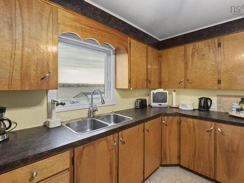 27 Back Lane, Terence Bay, NS 