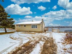 27 Back Lane  Terence Bay, NS B3J 1Y3
