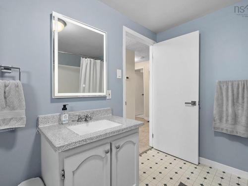 27 Back Lane, Terence Bay, NS 