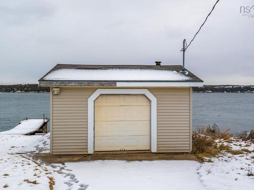 27 Back Lane, Terence Bay, NS 