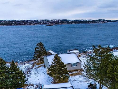 27 Back Lane, Terence Bay, NS 