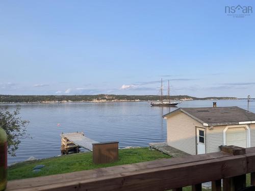 27 Back Lane, Terence Bay, NS 