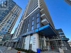 204 - 30 SAMUEL WOOD WAY  Toronto, ON M9B 1B1
