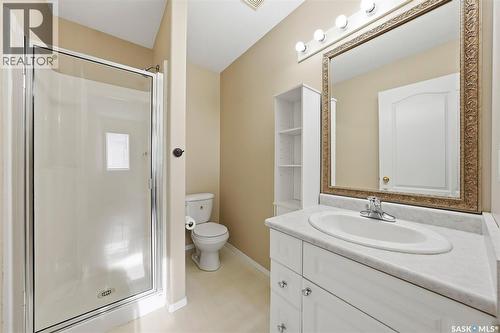 626 Peterson Crescent, Saskatoon, SK - Indoor Photo Showing Bathroom