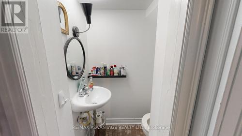 193 Wharncliffe Road N, London North (North N), ON - Indoor Photo Showing Bathroom