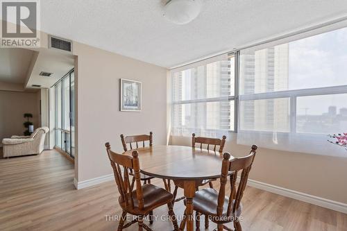 605 - 380 King Street, London East (East K), ON - Indoor Photo Showing Dining Room