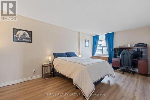 605 - 380 King Street, London East (East K), ON - Indoor Photo Showing Bedroom