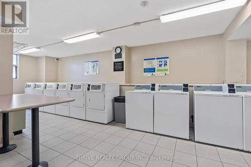 605 - 380 King Street, London East (East K), ON - Indoor Photo Showing Laundry Room