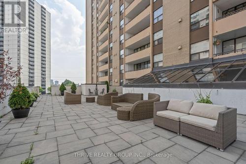 605 - 380 King Street, London East (East K), ON - Outdoor With Balcony With Facade
