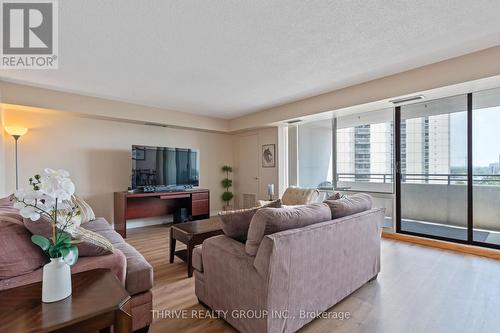 605 - 380 King Street, London East (East K), ON - Indoor Photo Showing Living Room