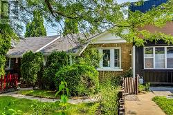 UPPER - 317 VICTORIA PARK AVENUE  Toronto, ON M4E 3S7