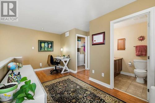 2380 Virginia Drive, Ottawa, ON - Indoor