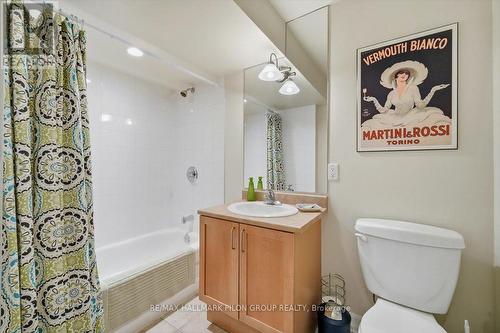 2380 Virginia Drive, Ottawa, ON - Indoor Photo Showing Bathroom