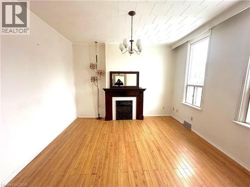 107 Cathcart Street, Hamilton, ON - Indoor With Fireplace